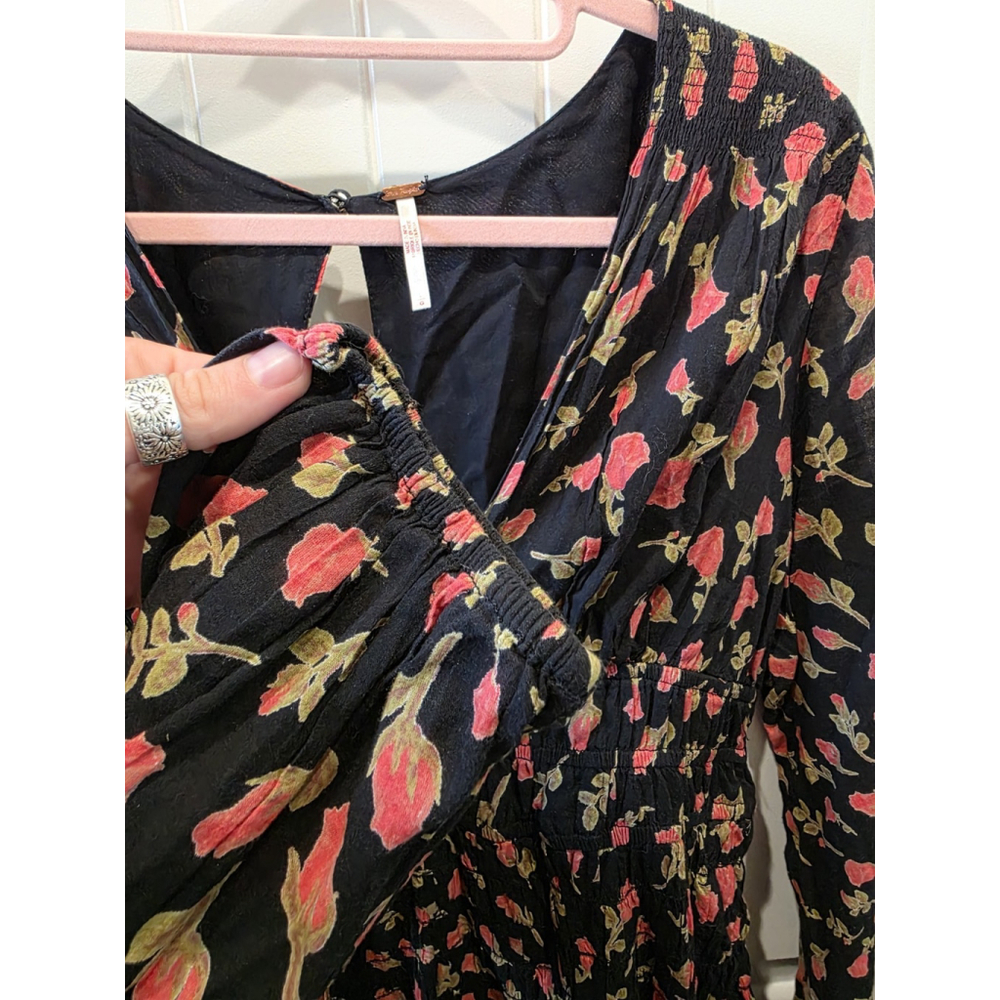 Free People Keep You Mini Dress Size L $128 Floral Flowy Runched V Neck Feminine - Picture 6 of 8